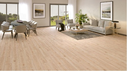 Light Natural Oak 8mm Laminate Flooring