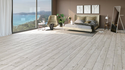 Light Grey Oak Laminate Flooring - 8mm